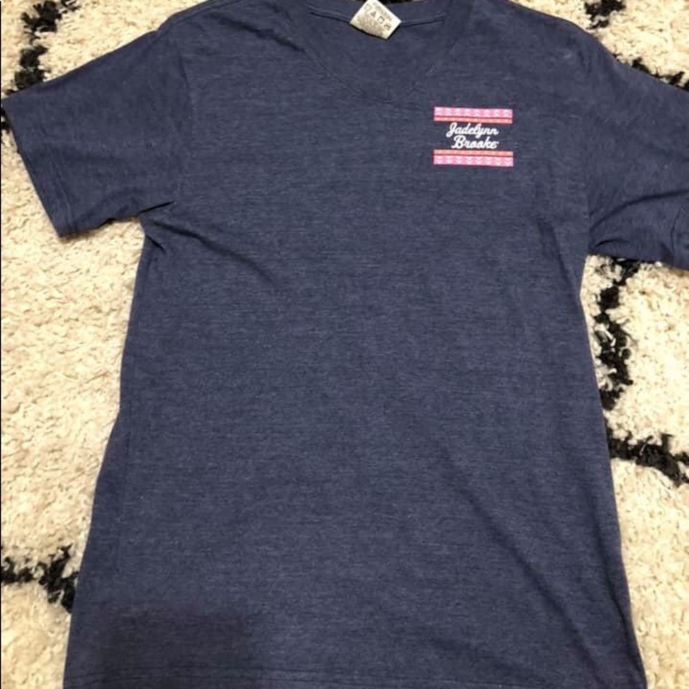 Tee shirt
